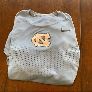Nike North Carolina Men’s Long Sleeve Carolina Blue Shirt